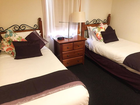 Stanley Hotel & Apartments - Accommodation Main Beach 19