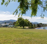 Riverfront Motel  Villas - Accommodation Main Beach