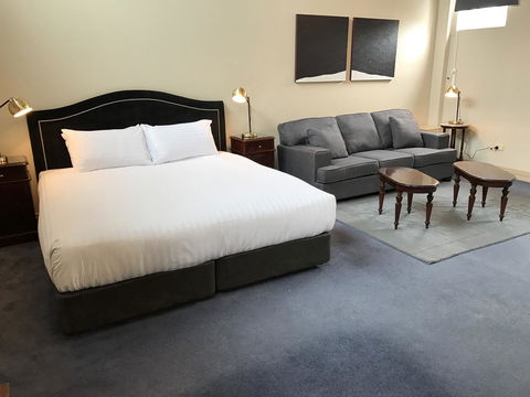 The Macquarie Hobart - Accommodation Main Beach 6