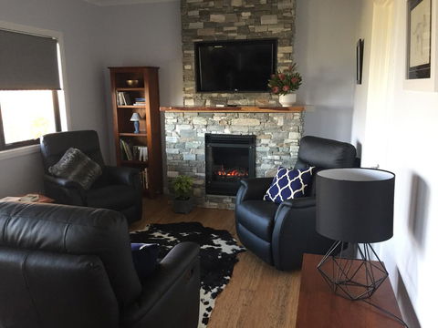 Manna Hill Farm - Accommodation Main Beach 42