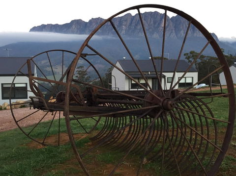 Manna Hill Farm - Accommodation Main Beach 0