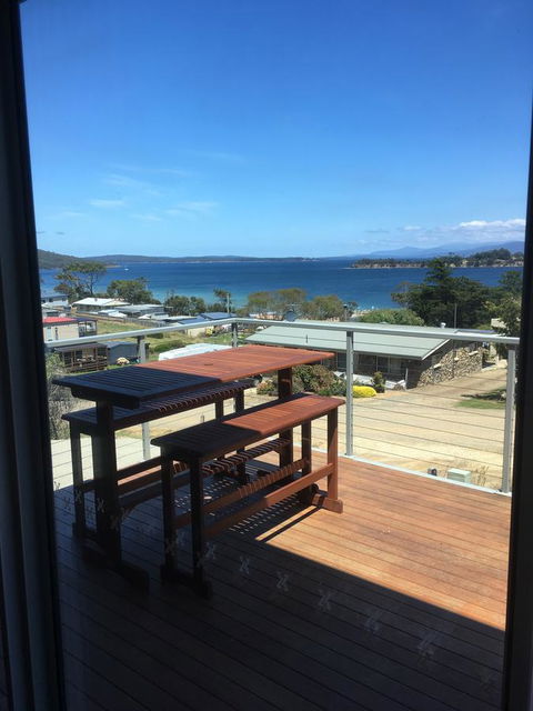 Couples Getaway On Bruny Island - Accommodation Main Beach 9