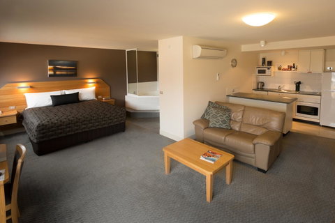 The Old Woolstore Apartment Hotel - Accommodation Main Beach 25