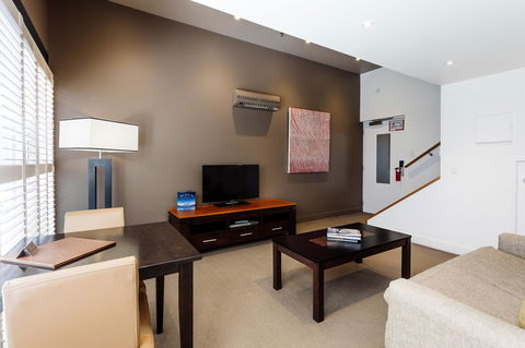 The Henry Jones Art Hotel - Accommodation Main Beach 39