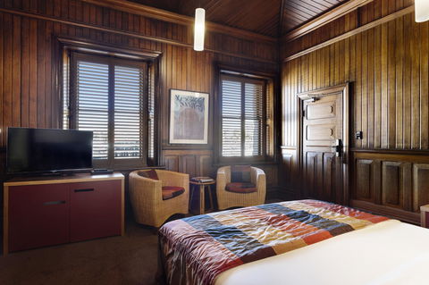 The Henry Jones Art Hotel - Accommodation Main Beach 44