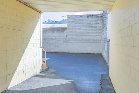 4 Bedroom House - Hobart CBD - Free Parking - Free WIFI - Accommodation Main Beach 26