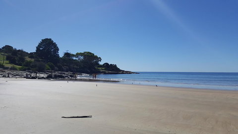 Riverbank Villa - Accommodation Main Beach 25