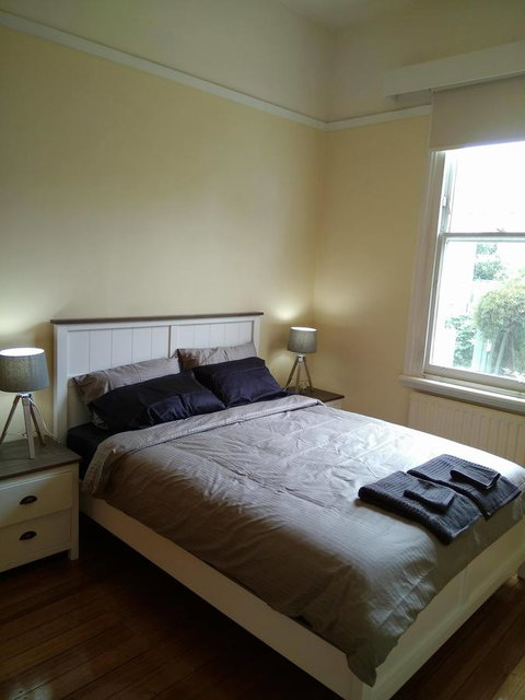 Riverbank Villa - Accommodation Main Beach 14