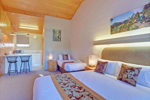 Gold Rush Inn - Accommodation Main Beach 18