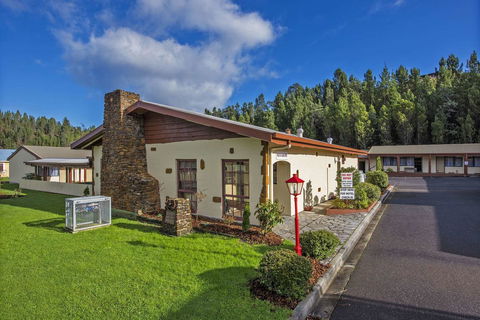 Gold Rush Inn - Accommodation Main Beach 0