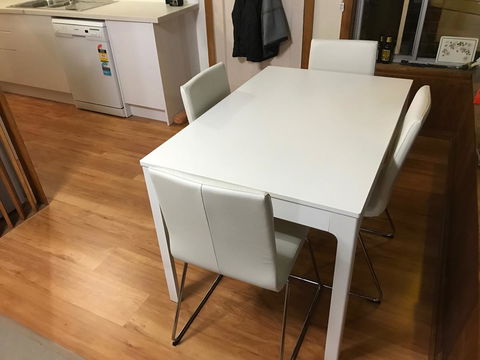 Summertime Cottage - Accommodation Main Beach 1