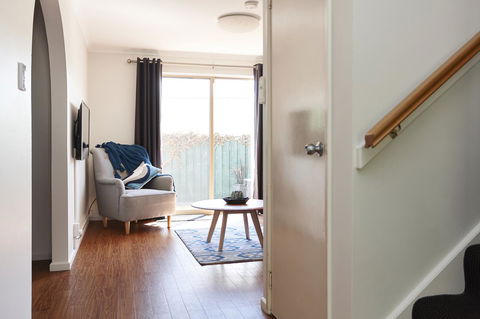 Elphin Serviced Apartments - Accommodation Main Beach 36