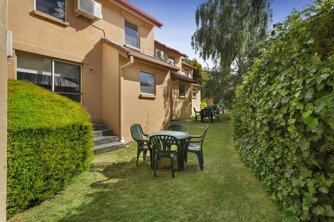 Elphin Serviced Apartments - Accommodation Main Beach 41