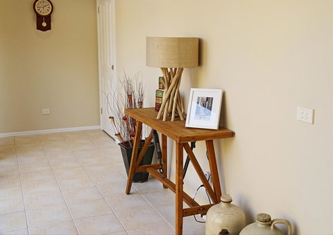 Banksy's By The Bay - Accommodation Main Beach 4