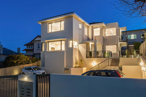 110 Hampden Apartments - Accommodation Main Beach 16