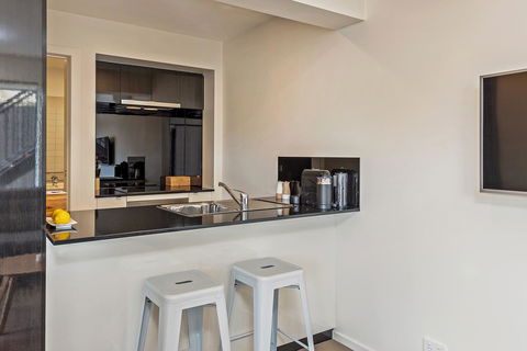 110 Hampden Apartments - Accommodation Main Beach 5