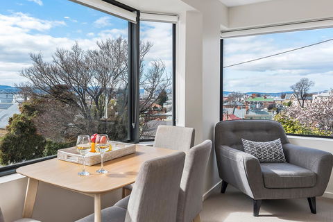 110 Hampden Apartments - Accommodation Main Beach 4