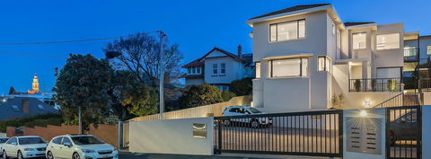 110 Hampden Apartments - Accommodation Main Beach 10