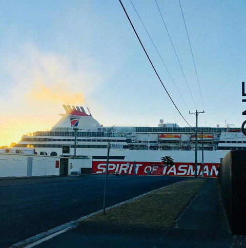 Apartment 5ive - Accommodation Main Beach 13