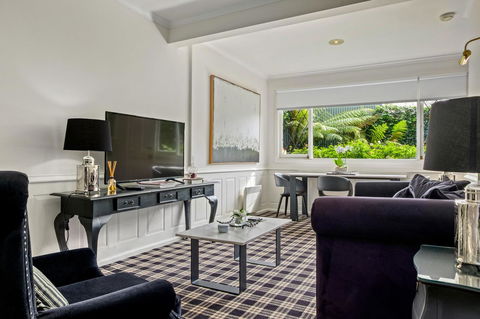 Battery Point Boutique Accommodation - Accommodation Main Beach 3