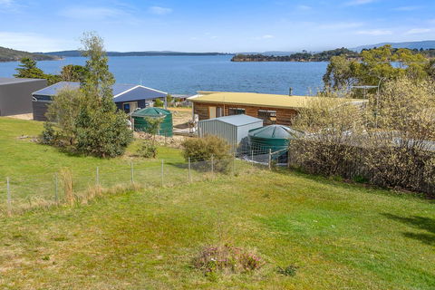 Omaroo Cottage Bruny Island - Accommodation Main Beach 13