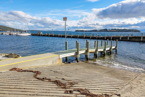 Omaroo Cottage Bruny Island - Accommodation Main Beach 15