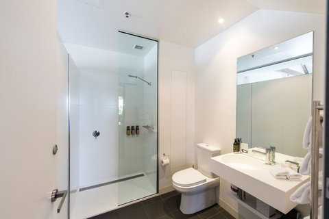Sullivans Cove Apartments - Accommodation Main Beach 32