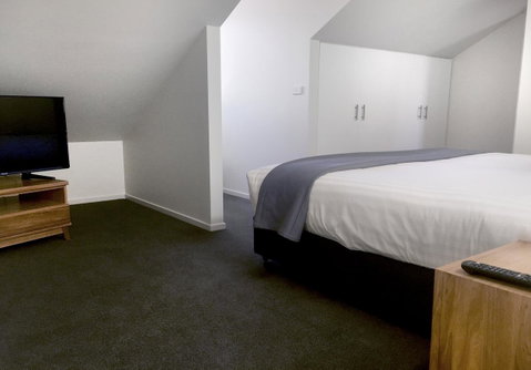 Sullivans Cove Apartments - Accommodation Main Beach 44