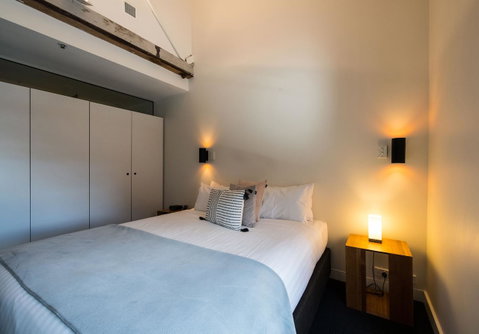 Sullivans Cove Apartments - Accommodation Main Beach 30