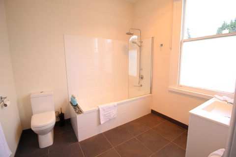 Trinity Hill Apartments - Accommodation Main Beach 19
