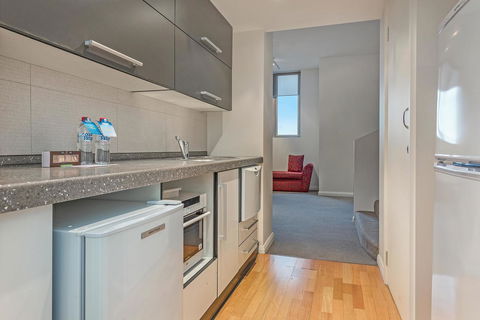 Mantra One Sandy Bay Road - Accommodation Main Beach 5