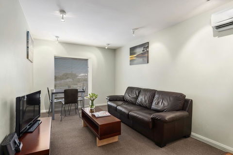 Mantra One Sandy Bay Road - Accommodation Main Beach 27