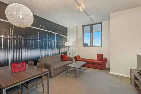 Mantra One Sandy Bay Road - Accommodation Main Beach 3