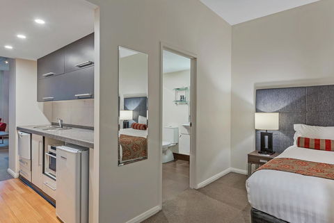 Mantra One Sandy Bay Road - Accommodation Main Beach 18