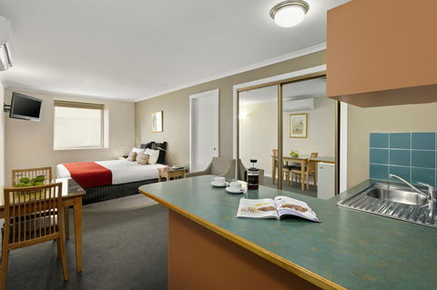 Hobart Waterfront Apartments - Accommodation Main Beach 0