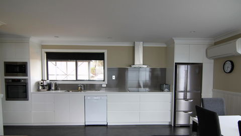 SEA EAGLE COTTAGE Amazing Views Of Bay Of Fires - Accommodation Main Beach 7