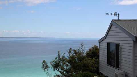 SEA EAGLE COTTAGE Amazing Views Of Bay Of Fires - Accommodation Main Beach 15