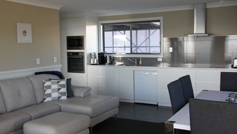 SEA EAGLE COTTAGE Amazing Views Of Bay Of Fires - Accommodation Main Beach 23