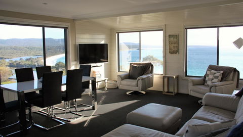 SEA EAGLE COTTAGE Amazing Views Of Bay Of Fires - Accommodation Main Beach 21