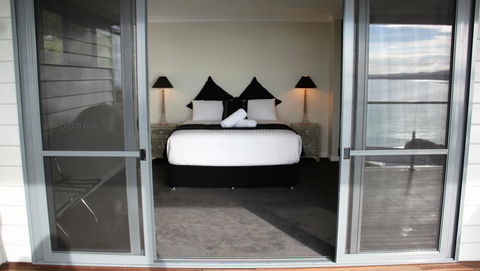 SEA EAGLE COTTAGE Amazing Views Of Bay Of Fires - Accommodation Main Beach 8