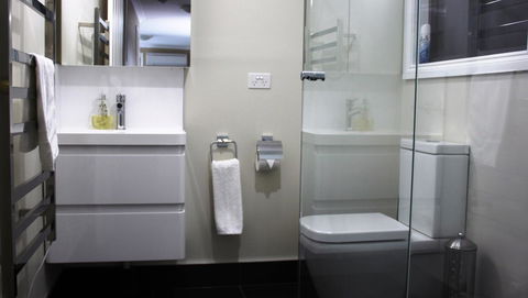 SEA EAGLE COTTAGE Amazing Views Of Bay Of Fires - Accommodation Main Beach 9