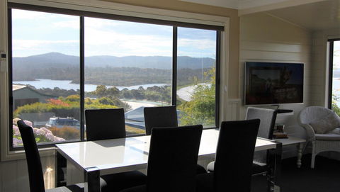 SEA EAGLE COTTAGE Amazing Views Of Bay Of Fires - Accommodation Main Beach 24
