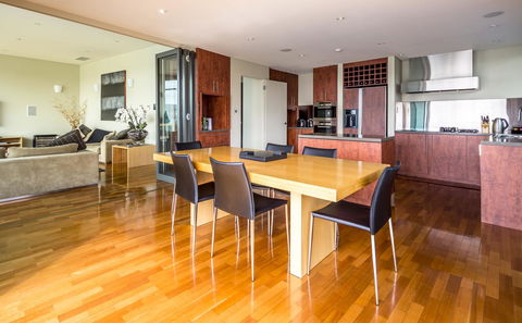 Lenna Of Hobart - Accommodation Main Beach 40