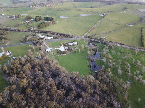 Platypus Park Country Retreat - Accommodation Main Beach 3