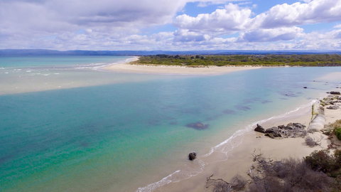 Cocktails With A View - Accommodation Main Beach 19