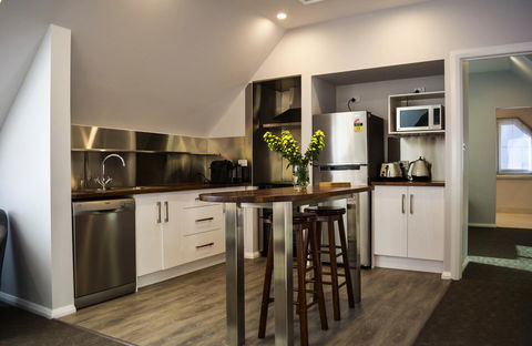 Heathfield Apartments - Accommodation Main Beach 2