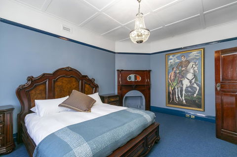 Insomnia On Elizabeth - Accommodation Main Beach 1