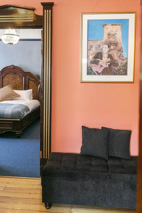 Insomnia On Elizabeth - Accommodation Main Beach 18