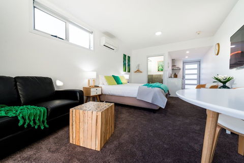 Ulverstone River Edge HolidayApartments - Accommodation Main Beach 3