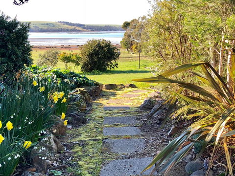 Pipe Clay Cottage - Accommodation Main Beach 11